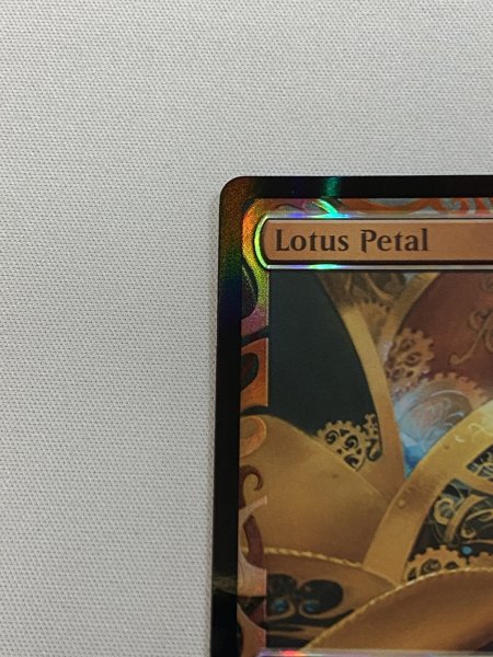 画像2: 【Foil】《水蓮の花びら/Lotus Petal》[MPS] (2)